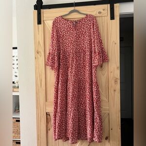 Beautiful Red Floral Shift Dress